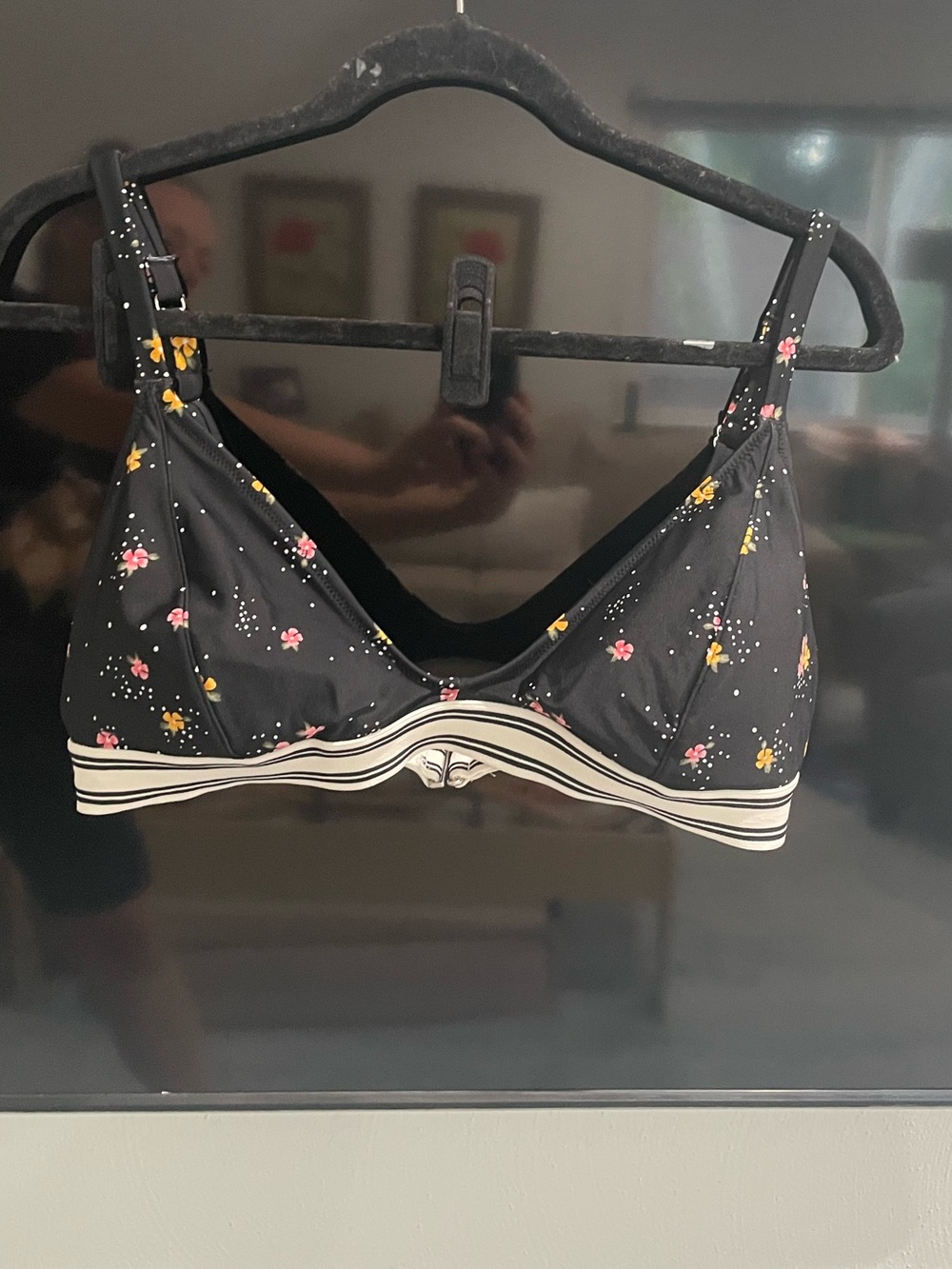 Old Navy XL bikini top black athletic floral